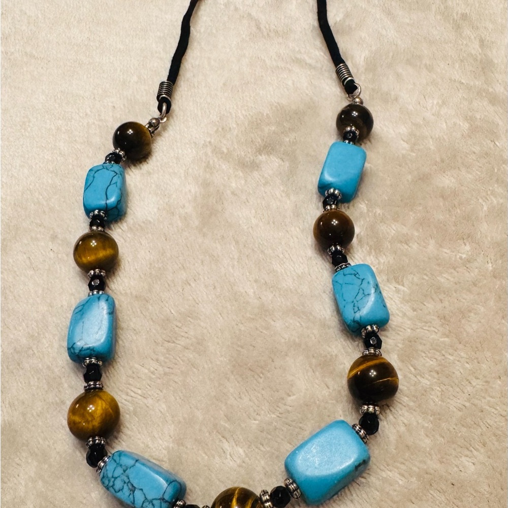 Lia Sophia “Trailblazer” Necklace
